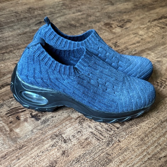 Women’s Blue Slip-On walking shoes - Picture 4 of 5